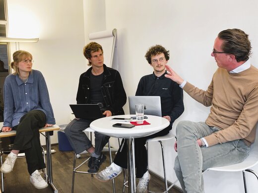 Journalistenschüler der Kölner Journalistenschule im Austausch mit der Stiftung Familienunternehmen